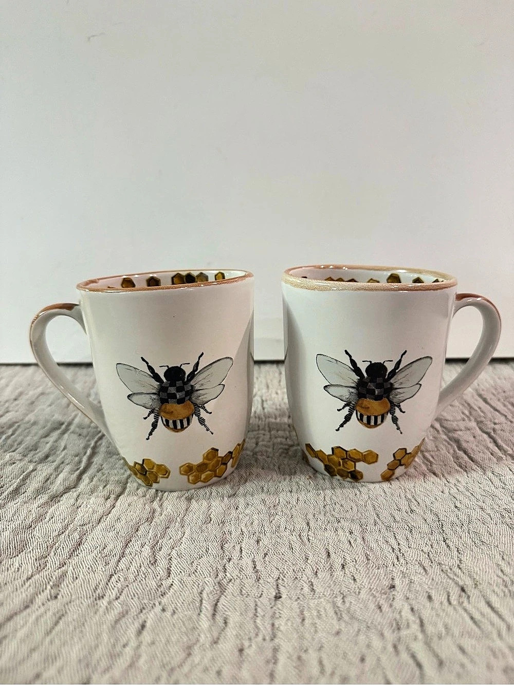 ✨ MacKenzie-Childs Queen Bee Stoneware Mugs - Set of 2 ✨
